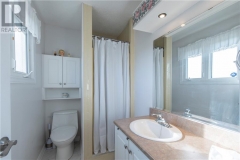 Real Estate -   5734 RUSSELL ROAD, Carlsbad Springs, Ontario - 
