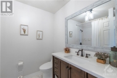 Real Estate -   5734 RUSSELL ROAD, Carlsbad Springs, Ontario - 