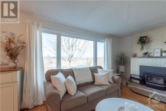 Real Estate -   5734 RUSSELL ROAD, Carlsbad Springs, Ontario - 