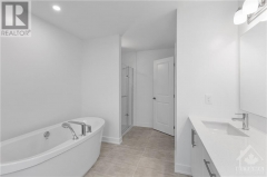 Real Estate -   28 MENDOZA WAY, Ottawa, Ontario - 