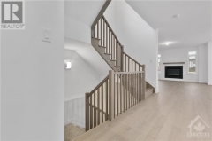 Real Estate -   28 MENDOZA WAY, Ottawa, Ontario - 