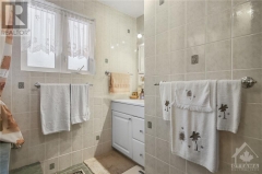 Real Estate -   3261 CLEARWATER CRESCENT, Ottawa, Ontario - 